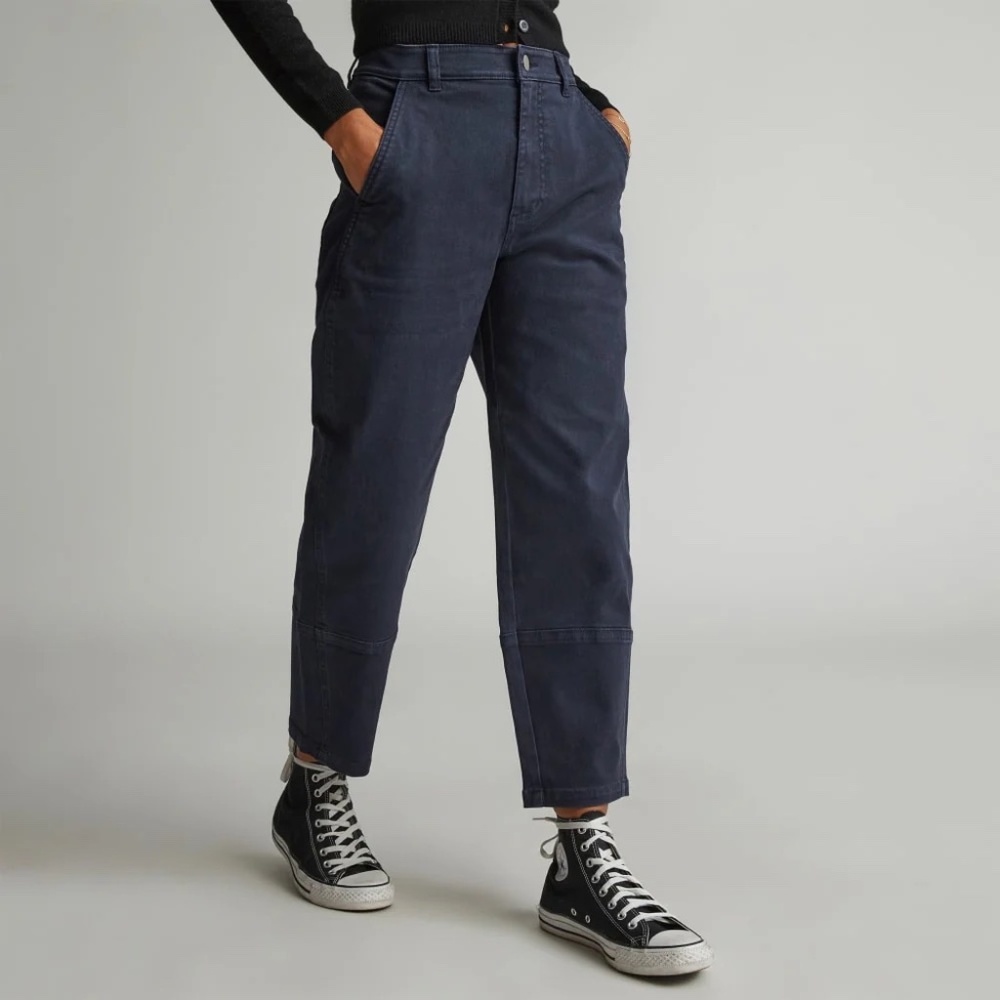 Everlane Utility Barrel Pant in Navy - size 10